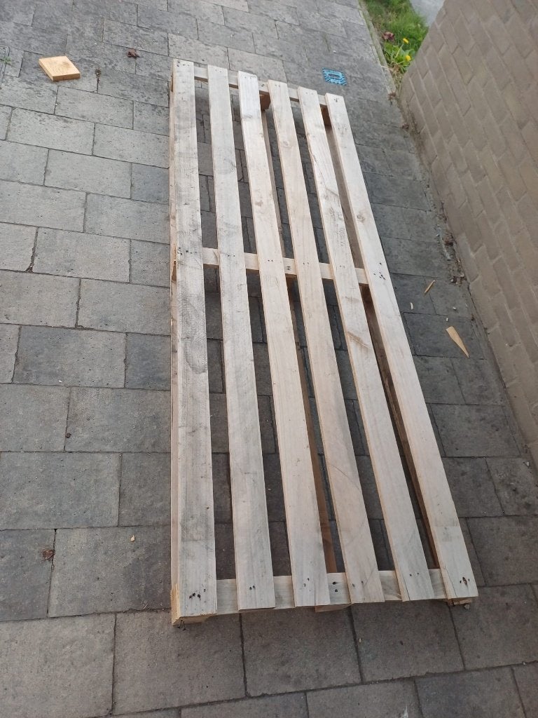 Houten pallet 2m gratis af te halen, 50 mm ou plus, 200 à 250 cm, Autres essences de bois, Enlèvement