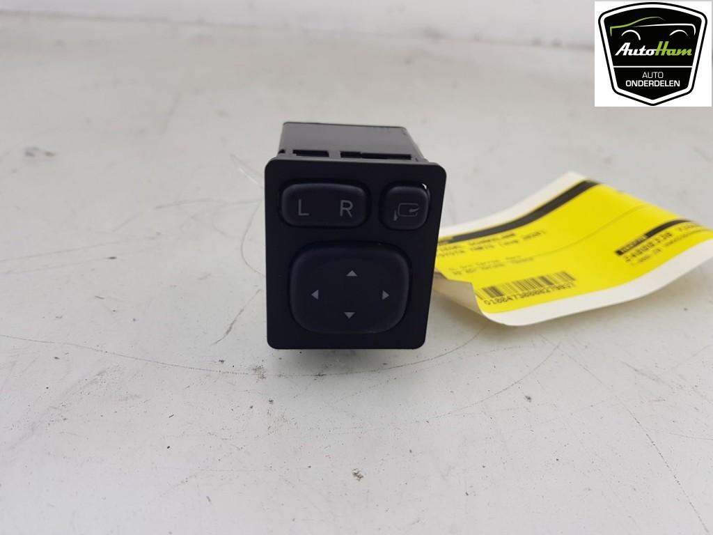 SPIEGEL SCHAKELAAR Toyota Yaris III (P13) (|848700D151|), Auto-onderdelen, Gebruikt, Toyota
