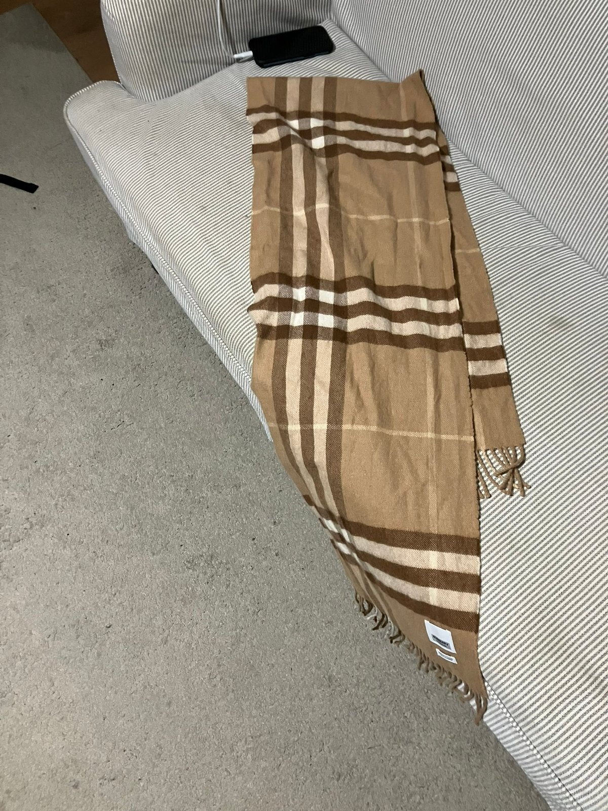 Burberry mannensjaal 100% Cashmir, Kleding | Dames, Ophalen, Zo goed als nieuw