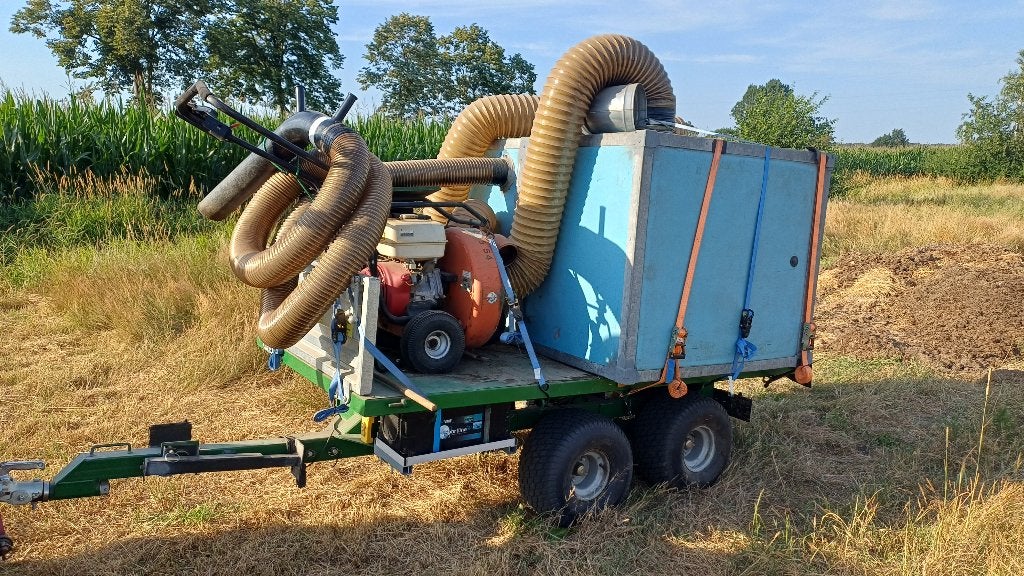 Vacuümzuiger opvangbak voor mestzuiger - paddock cleaner, Plusieurs animaux, Avec pedigree