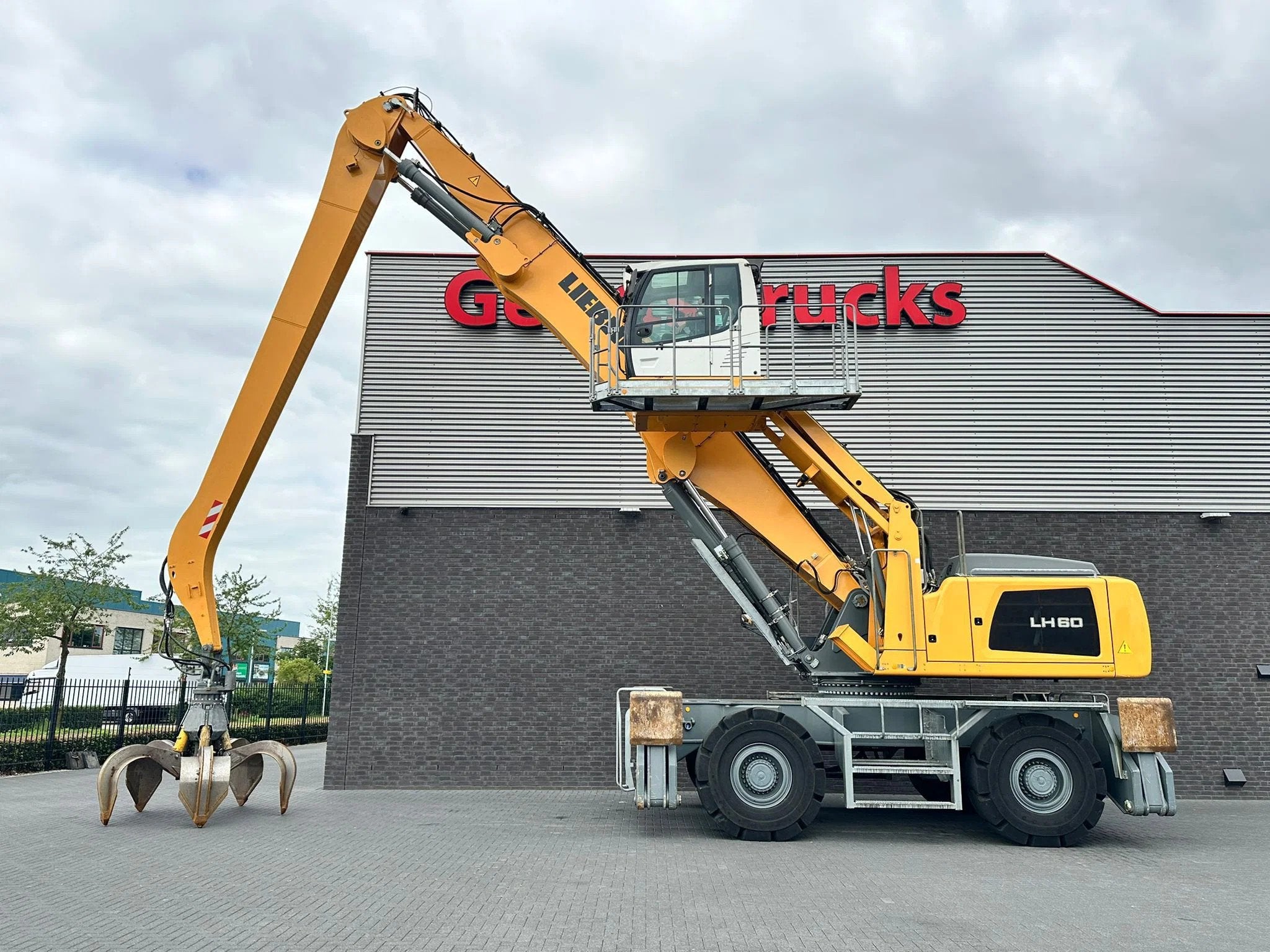 Liebherr LH 60 M LITRONIC INDUSTRY MATERIAL HANDLER/ UMSCHLA, Zakelijke goederen, Kraan