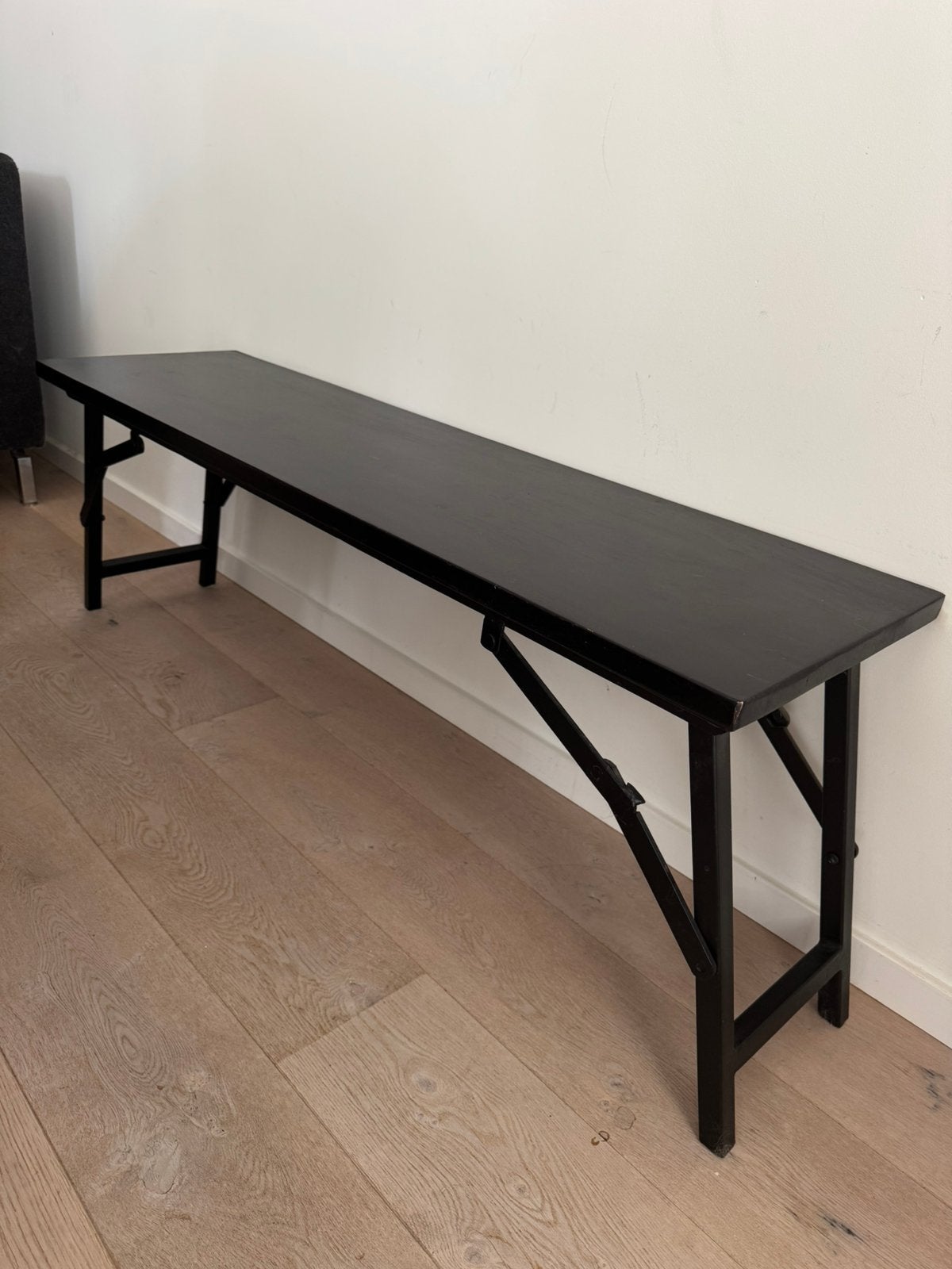 Zwart mat houten bijzettafel, Ophalen, Minder dan 45 cm, Gebruikt, 75 cm of meer
