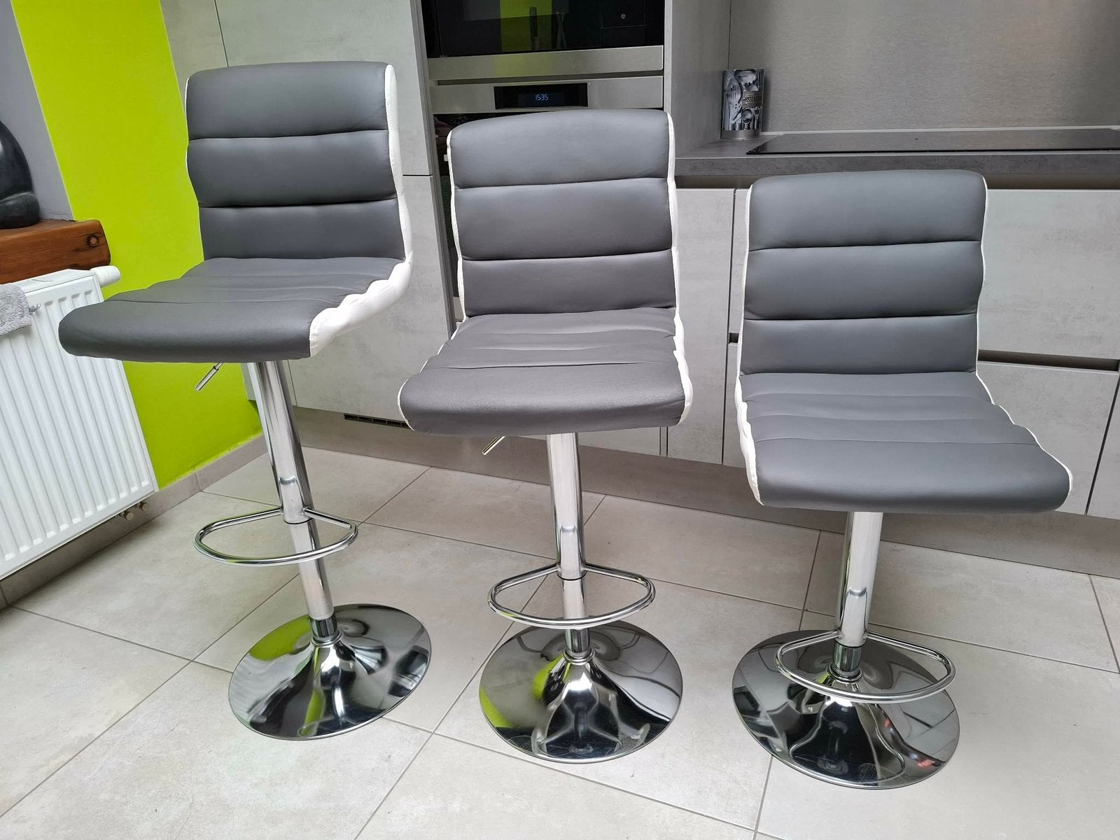 Lot de 3 Tabourets de Bar Réglables Gris & Blanc, 3 tabourets, Enlèvement, Comme neuf