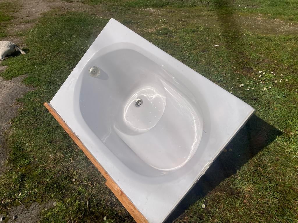 bad acryl half zitbad, Huis en Inrichting, Badkamer | Badkamermeubels, Ophalen, Gebruikt