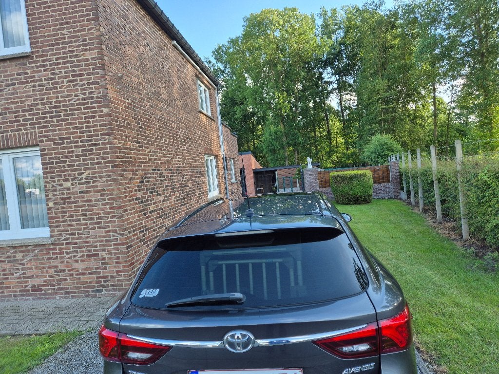 Toyota Avensis SW, Autos, Toyota, Cuir, Argent ou Gris, Euro 6, Boîte manuelle