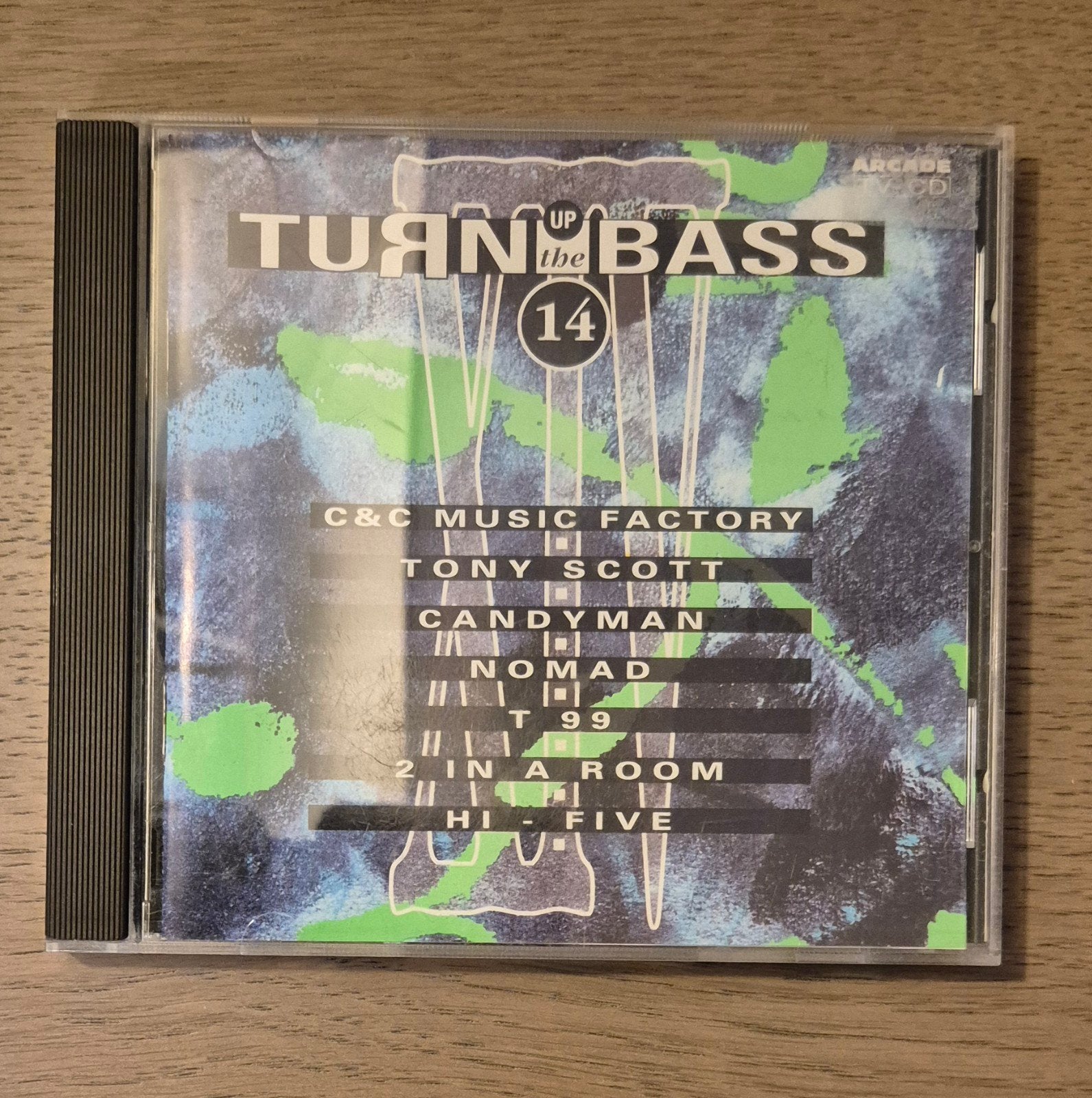 Turn up the Bass 14, Cd's en Dvd's, Ophalen of Verzenden