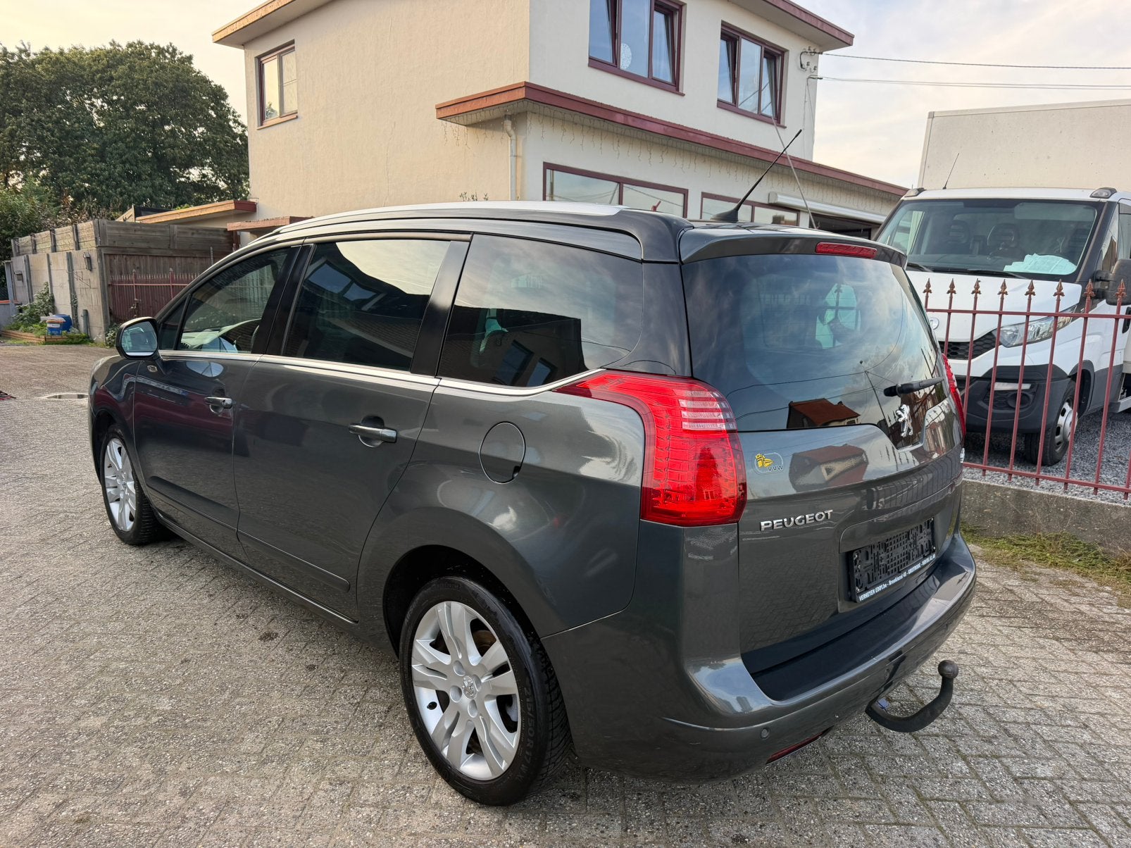 Peugeot 5008 1.6 tdci met Full opcion, Auto's, Euro 5, https://public.car-pass.be/recalls?lang=nl, Bedrijf, 5 deurs