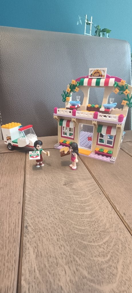 Lego friends set 41311 - Heartlake pizzeria, Ophalen, Lego, Zo goed als nieuw, Complete set