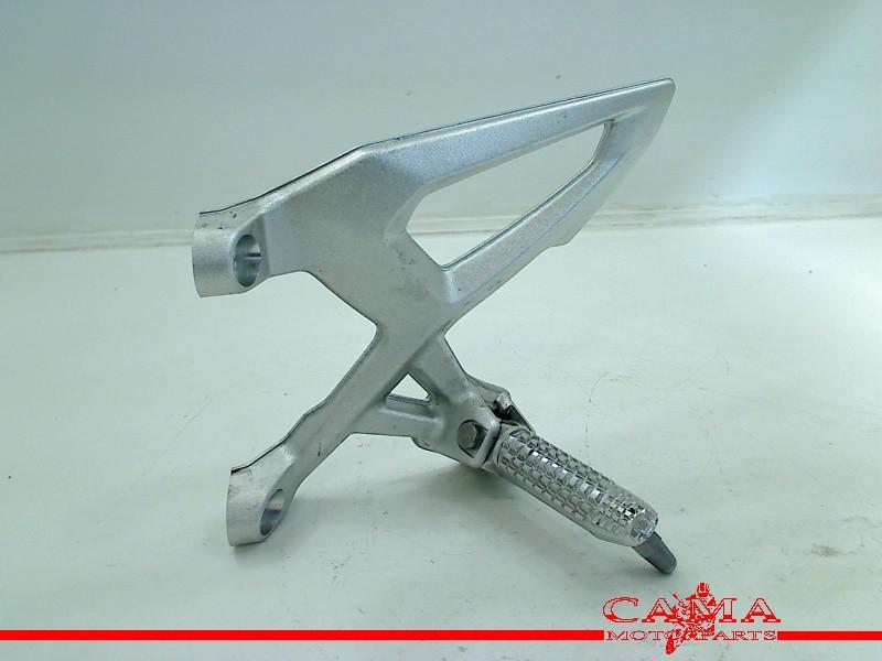 SCHETSPLAAT LINKS VOOR BMW S 1000 R 2021-2023 (S1000R K63), Dhr. S. di Majo, Gebruikt, Info@cama-motorparts.nl, P.J. Troelstraweg 8 8
3144 CX  MAASSLUIS, NL