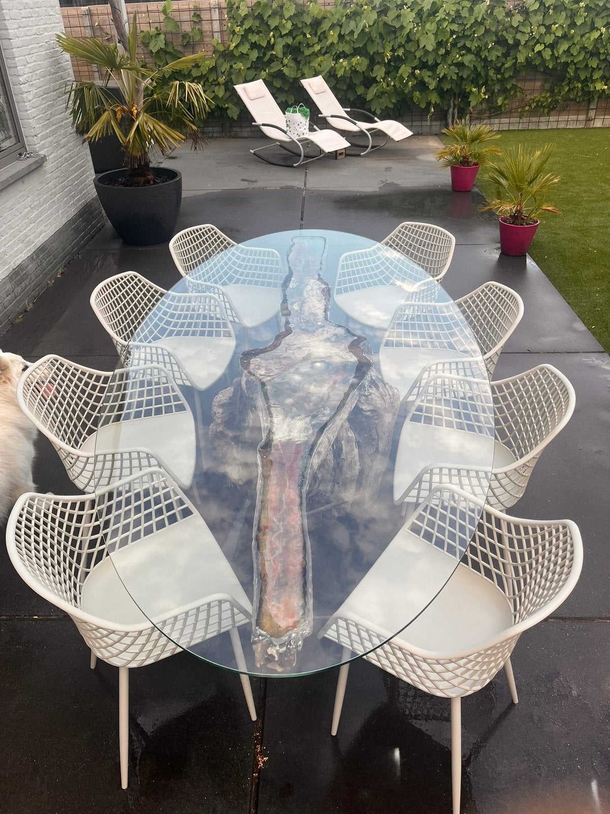 Unieke tuintafel te koop, Ophalen, Zo goed als nieuw, Ovaal, Hout