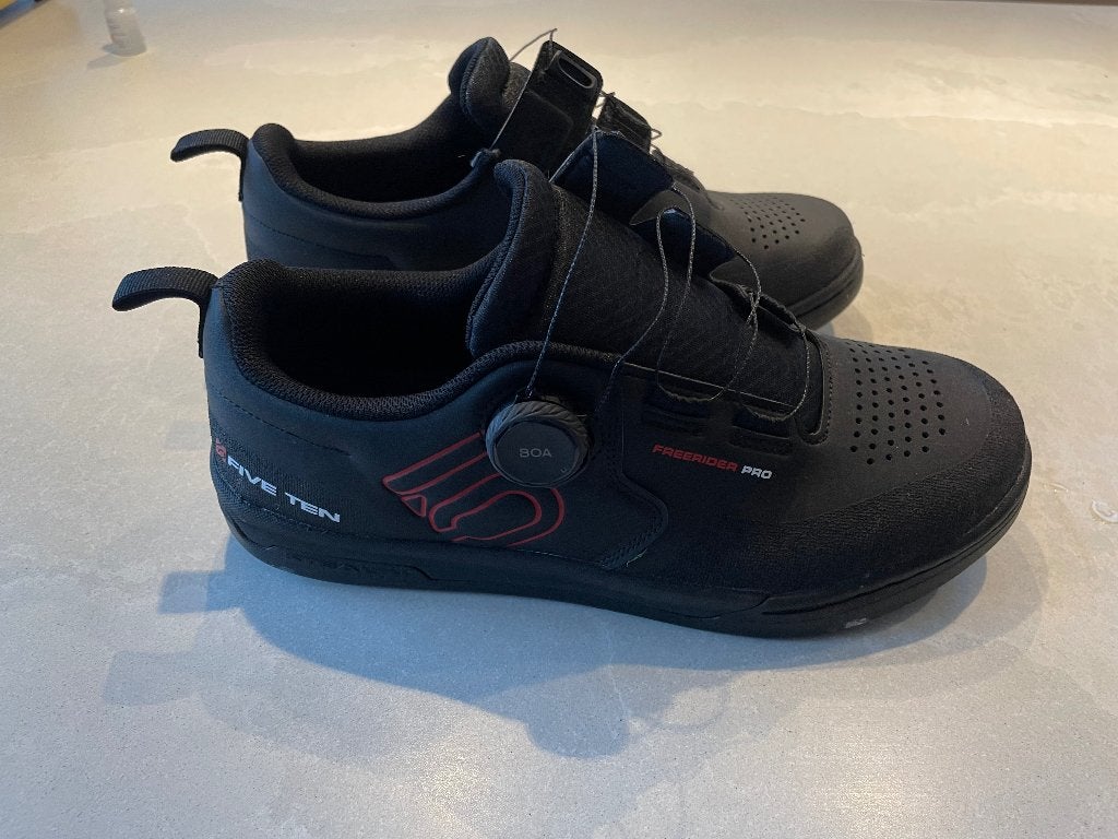 -50% Adidas Fietsschoenen maat 43 1/3, Fietsen en Brommers, Fietsaccessoires | Fietskleding, Heren, Schoenen, Overige maten, Zo goed als nieuw