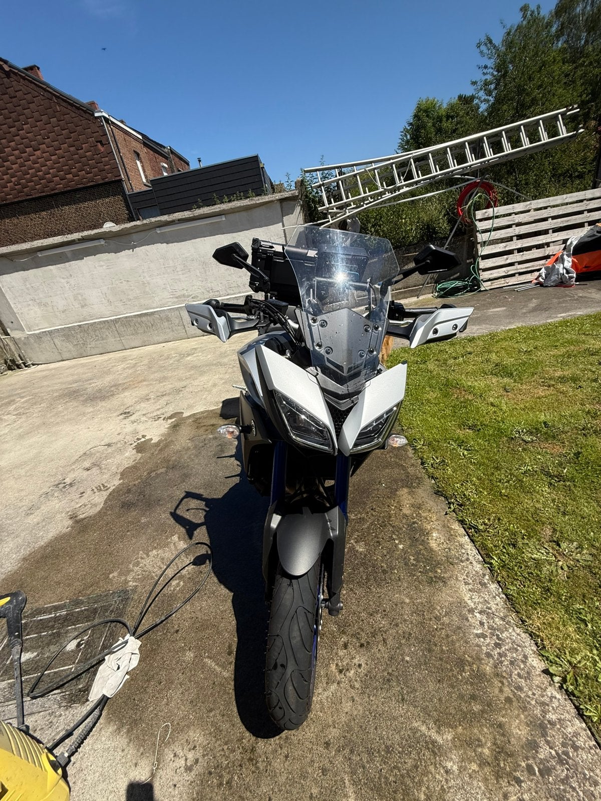 Yamaha Tracer 900, Particulier