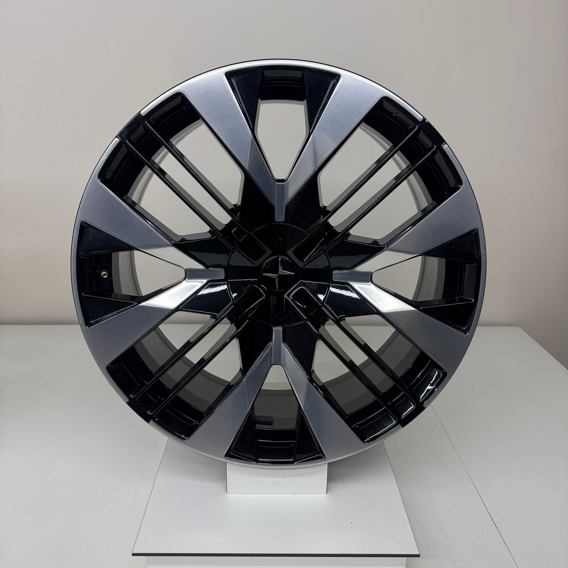 Polestar 4 - 22 inch - velgen, Gebruikt, 265 mm, Banden en Velgen, Overige maten