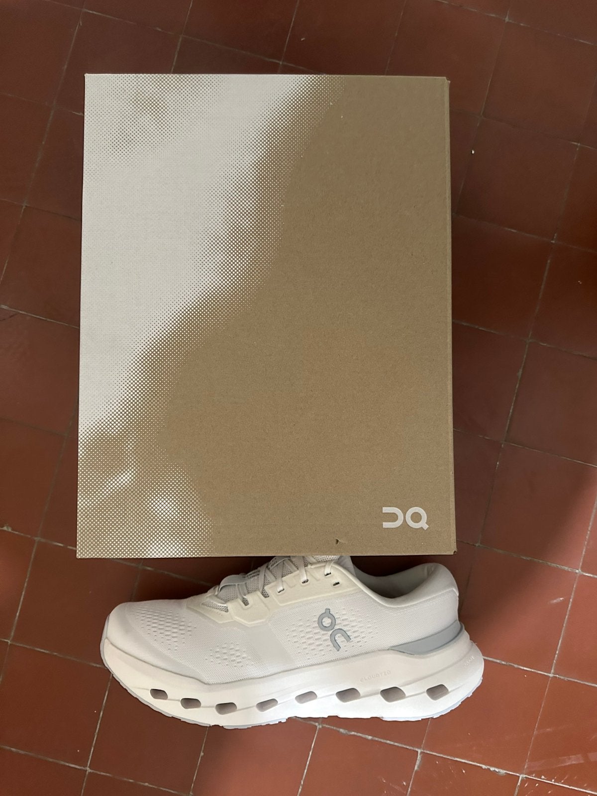 Chaussur on, Nieuw, Ophalen of Verzenden, Wit, Sportschoenen