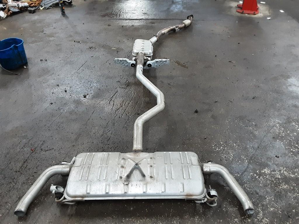 UITLAAT COMPLEET Jeep Grand Cherokee L (WL) (82637046), Auto-onderdelen, Gebruikt, Jeep