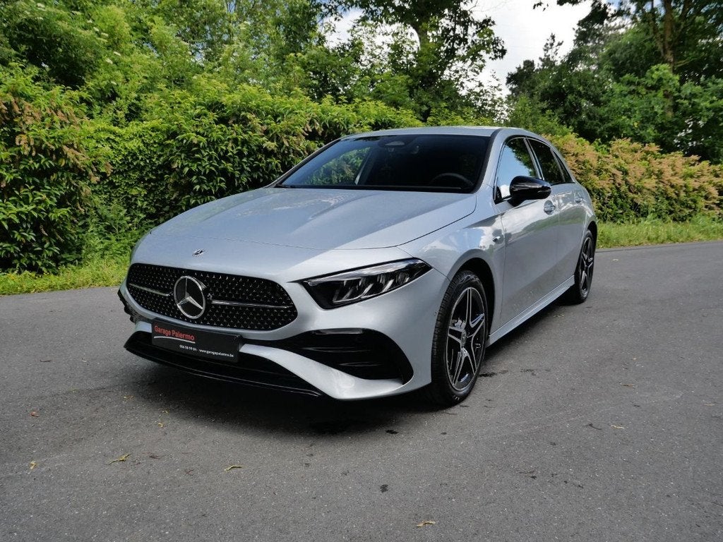 Mercedes-Benz A-Klasse 250 AMG LINE (automatique), Autos, Achat, Commande vocale, Entreprise, Carnet d'entretien
