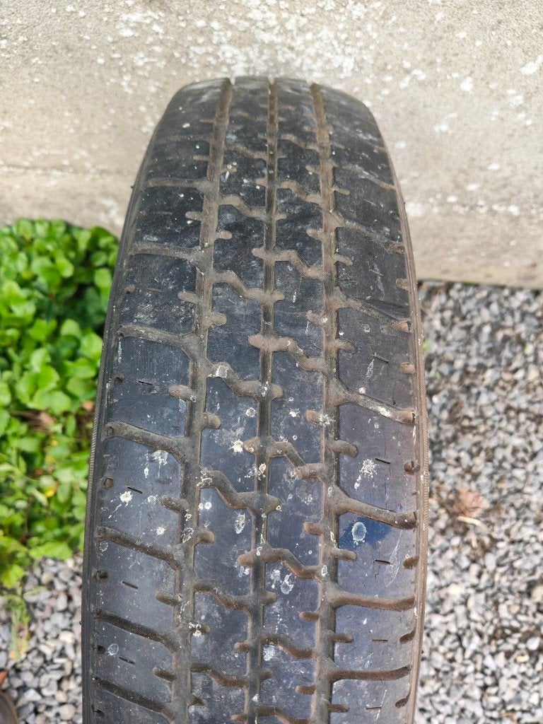 Toyo 310 155r15 82s, Ophalen, Band(en)