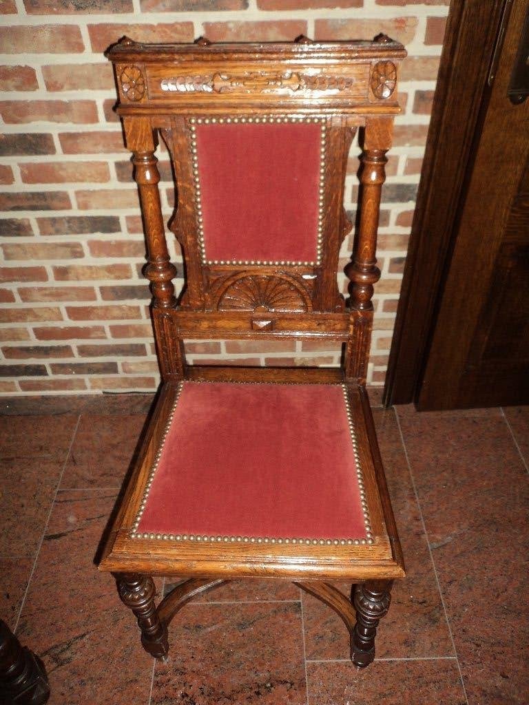 Antieke stoelen, Enlèvement