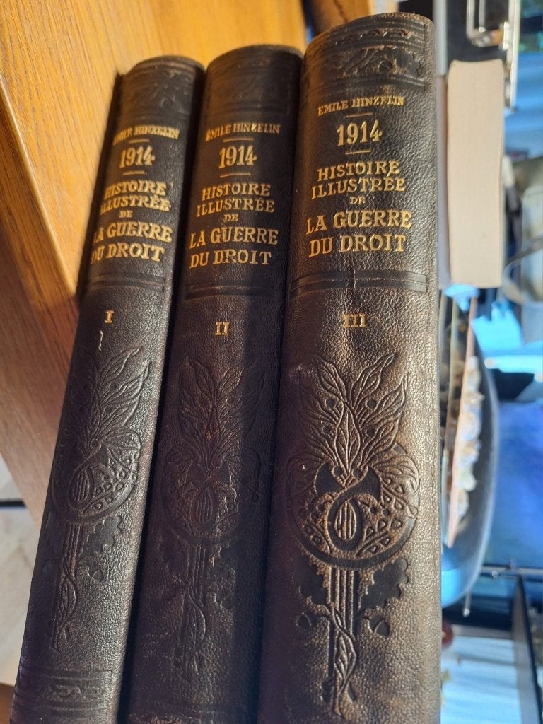 livres anciens histoire illustrée de la guerre du droit, Livres, Émile HINZELIN, Enlèvement ou Envoi, Utilisé, 20e siècle ou après