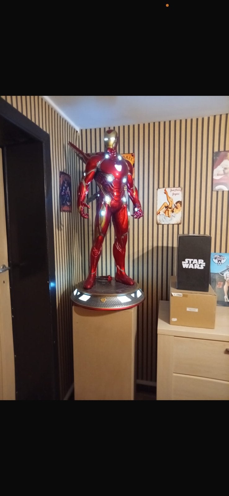 Iron man 1/2 light up., Enlèvement, Comme neuf