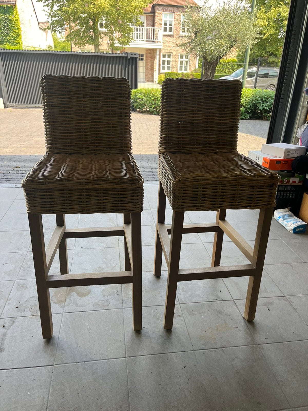 2 rieten barkrukken, Ophalen, Zo goed als nieuw