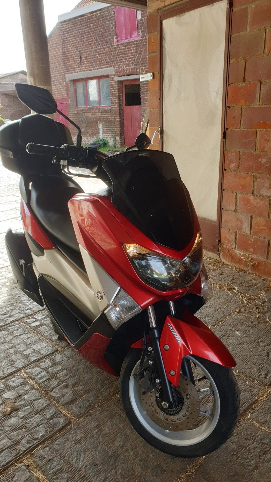 yamaha Nmax 125cc tres bonne etat, Enlèvement ou Envoi