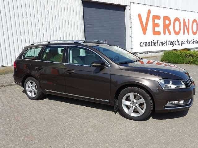 Volkswagen Passat Variant SW 1.4i TFSI  Comfortline + CNG, Autos, Euro 5, Achat, https://public.car-pass.be/vhr/8ee42214-0c05-4626-8913-2e165c7fb069