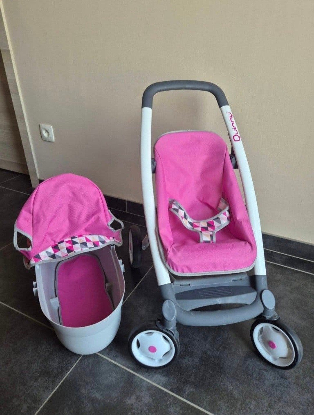 minni versie quinny poppenwagen. af te halen in riemst, Enlèvement, Comme neuf