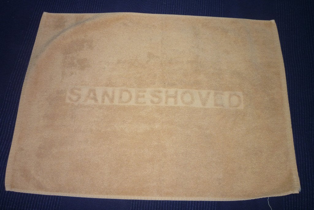 E10. Sortie de douche / Tapis de salle de bain 68  48 cm, Enlèvement ou Envoi, Utilisé, Beige