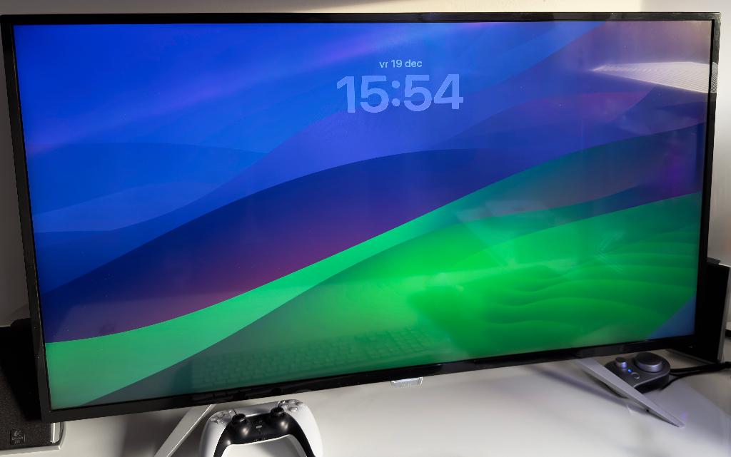 Moniteur 4K UHD/écran PC Philips BDM4350 43 pouces, Informatique & Logiciels, Moniteurs, Utilisé, 60 Hz ou moins, DisplayPort