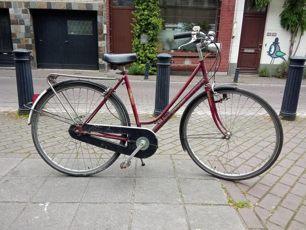 Rode Peugeot damesfiets met versnelling, Fietsen en Brommers, Velgrem, Versnellingen, Zo goed als nieuw, 50 tot 53 cm