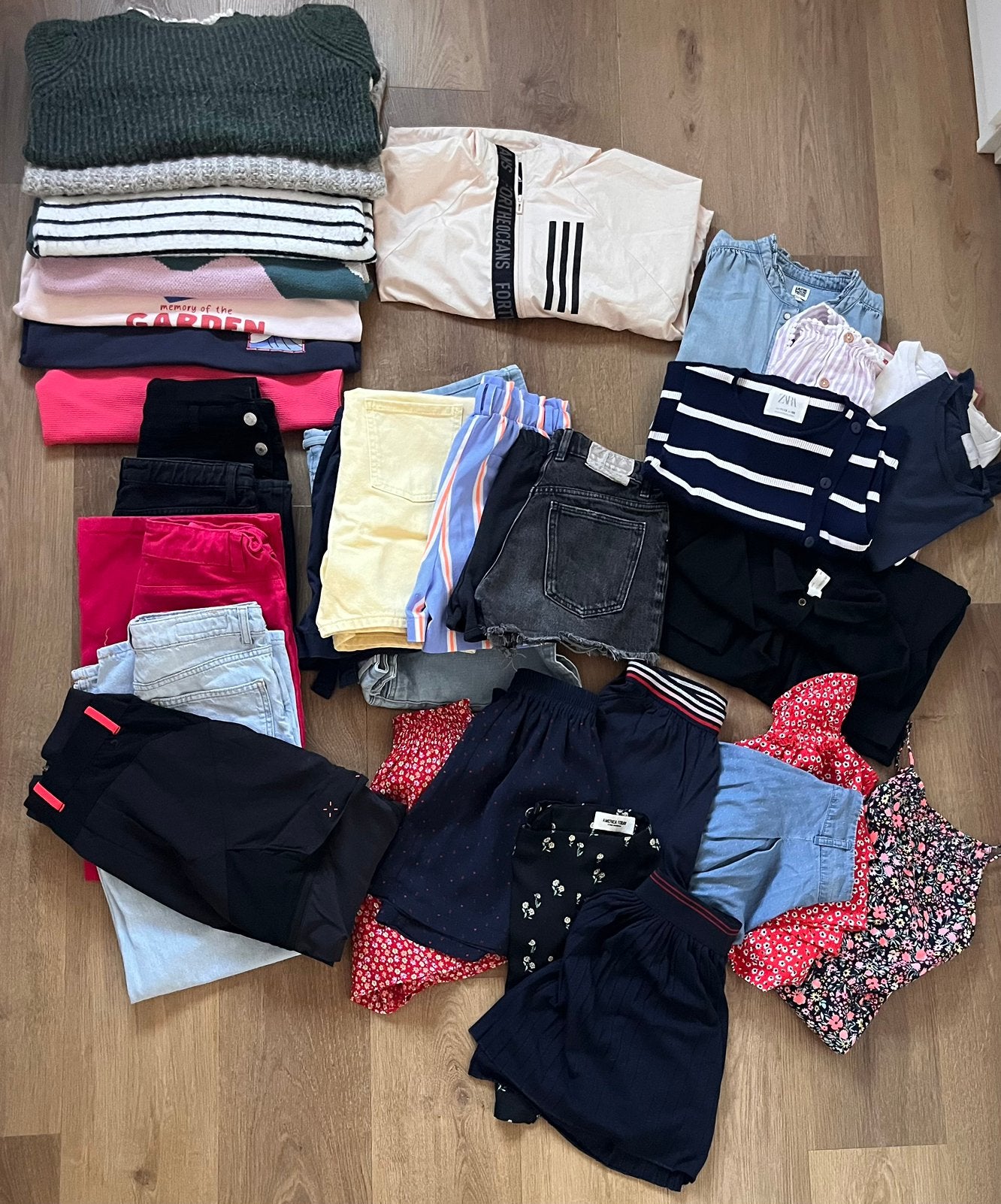 Kledingpakket meisjes – maat 140-152 – ongeveer 35 stuks, Vêtements | Femmes, Packs de vêtements pour femmes, Enlèvement, Porté