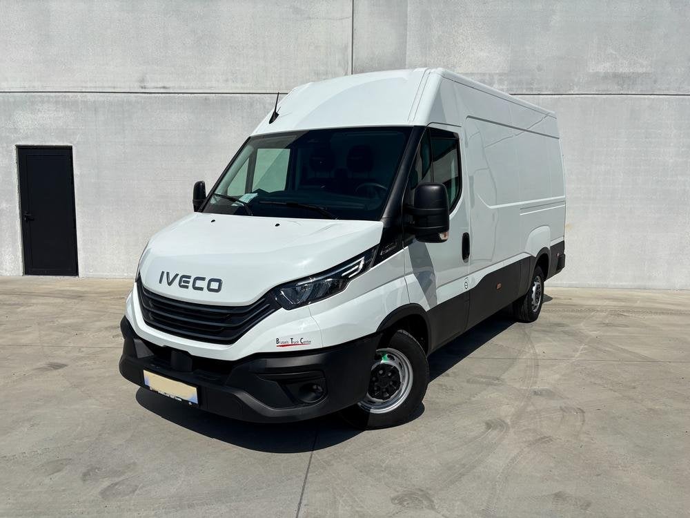 2025 Iveco Daily 35S18HA8 Fourgon, Autos, Camionnettes & Utilitaires, Achat, Entreprise, Autres couleurs, Diesel