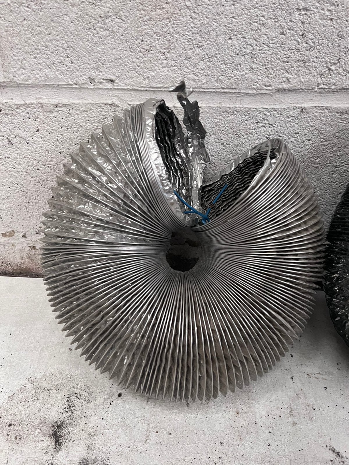 Lot de 3 gaines de ventilation flexibles en alu (VMC, Hotte), Ophalen, Zo goed als nieuw