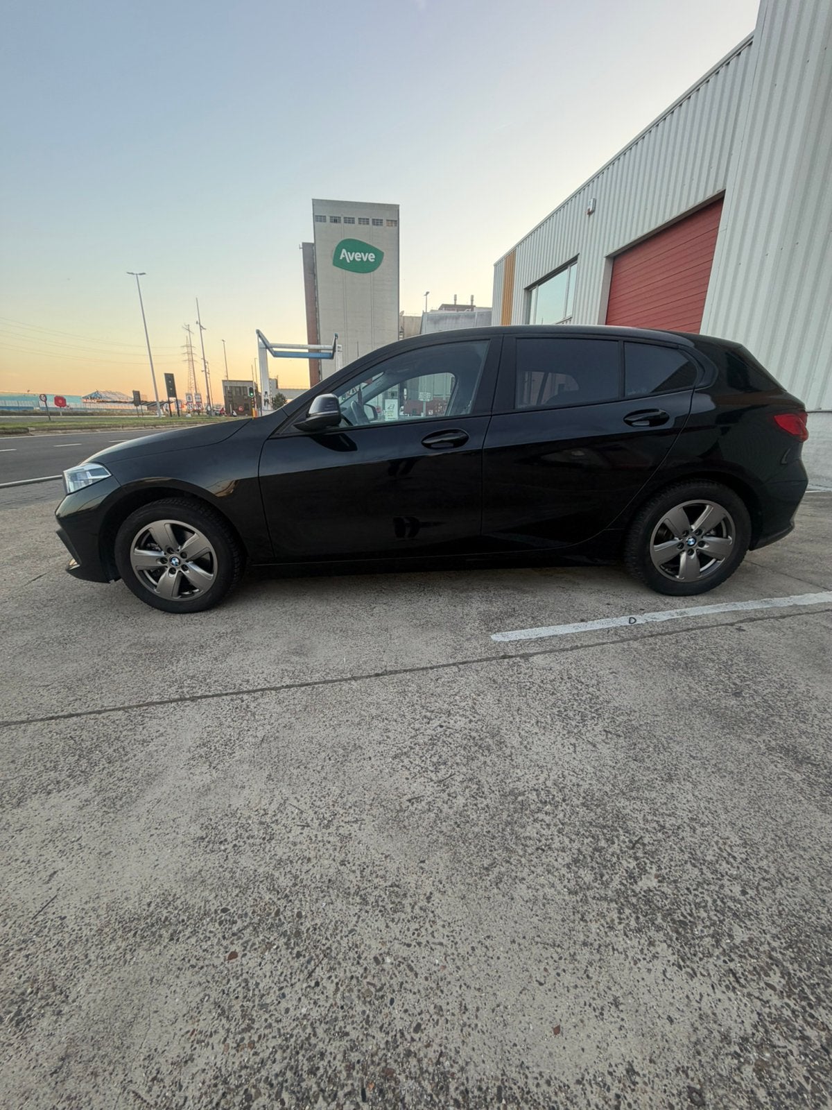 BMW 116 D Nav weinig KM, 1450 kg, Zwart, 5 deurs, Particulier