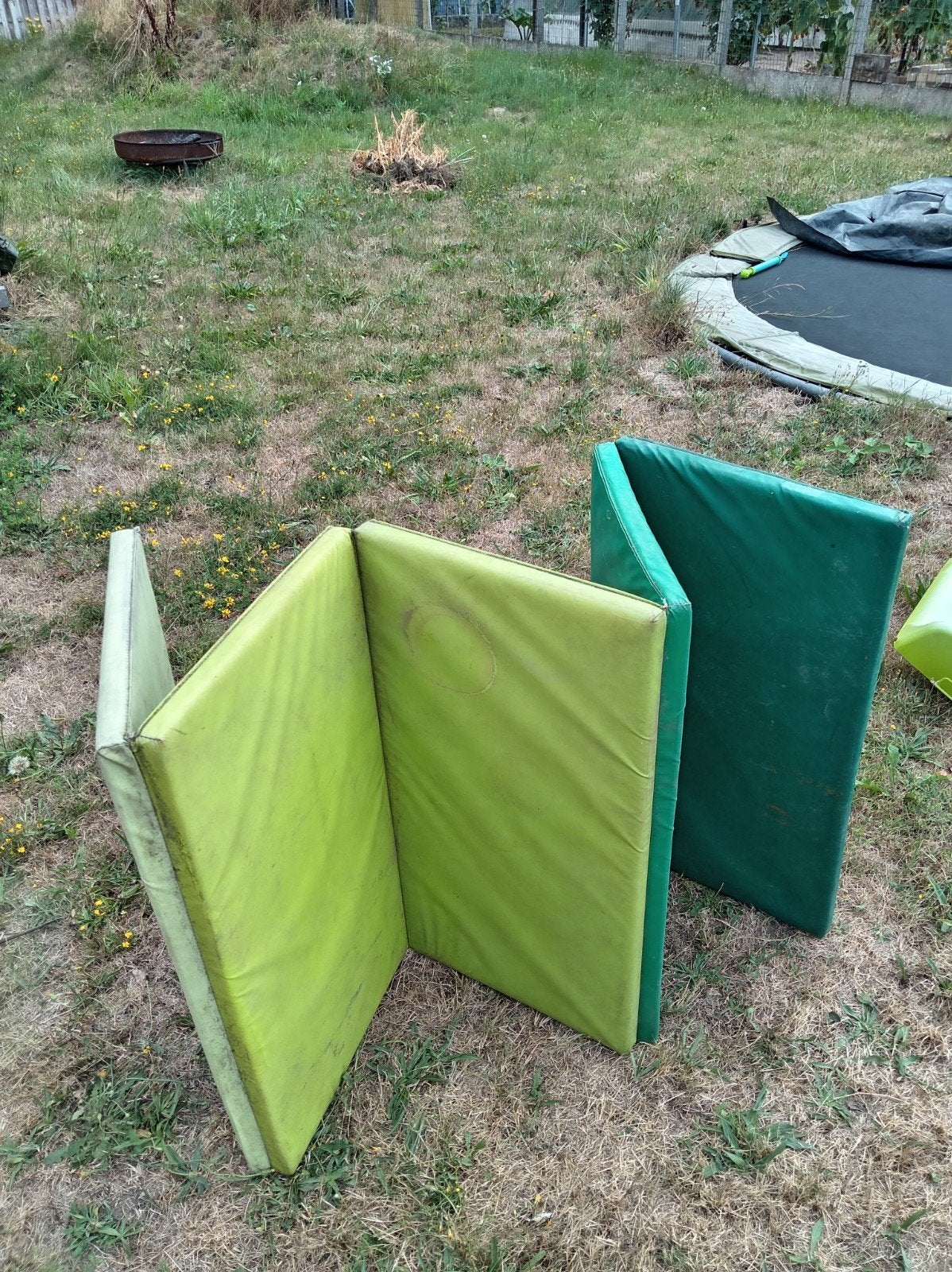 Ikea speelmat, Enlèvement