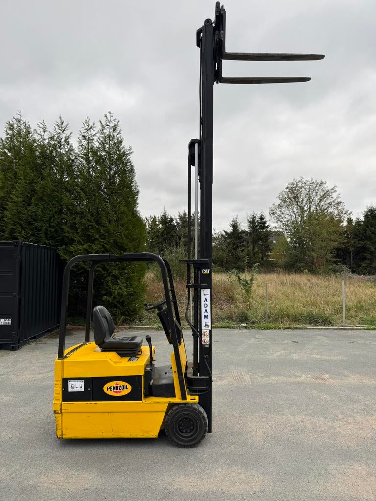 Caterpillar elektrische compacte heftruck trimast, 1000 tot 2000 kg, Ophalen, Elektrisch, Heftruck