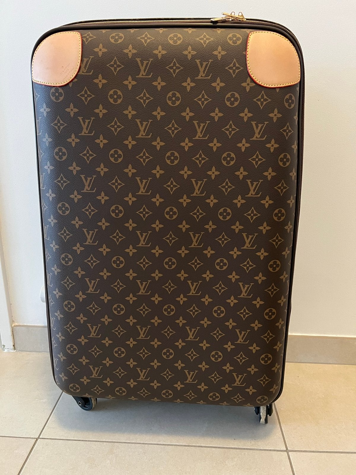 Valise  Louis Vuitton, Handtassen en Accessoires, Ophalen of Verzenden, Zo goed als nieuw, Leer, Wieltjes