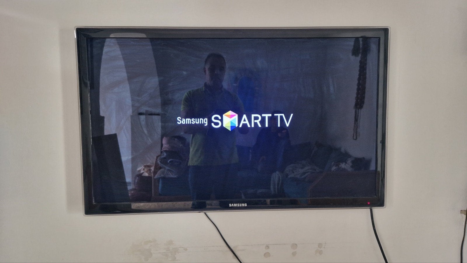 Télévision samsung smart tv fonctionnelle, TV, Hi-fi & Vidéo, Enlèvement ou Envoi