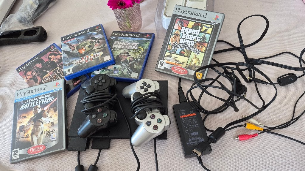 PlayStation 2 avec 5 jeux (Grand Theft Auto San Andreas), Consoles de jeu & Jeux vidéo, Enlèvement ou Envoi, Utilisé, Avec jeux