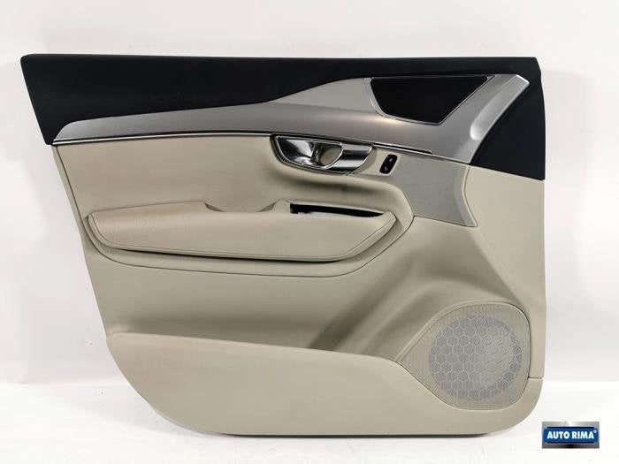 Portierbekleding 4Deurs links-voor van een Volvo XC90, Gebruikt, -, -, Ophalen of Verzenden