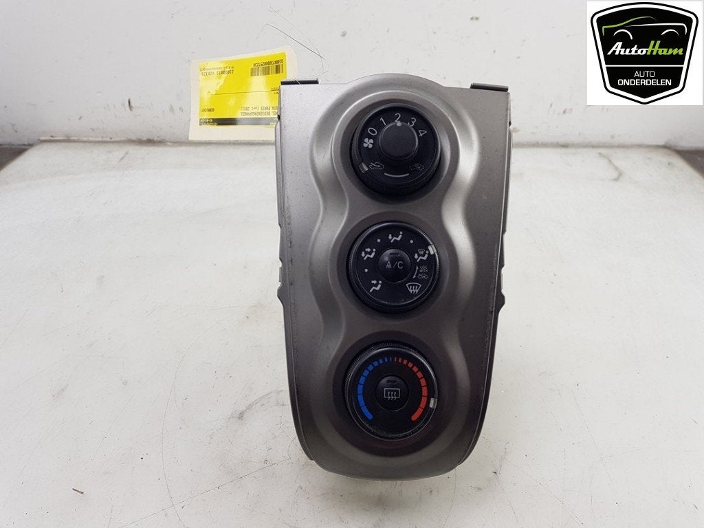 BEDIENINGSPANEEL VERWARMING Toyota Yaris II (P9), Gebruikt, Kundenbetreuung@toyota.de, Toyota, Toyota-Allee 2
50858  Köln, DE
