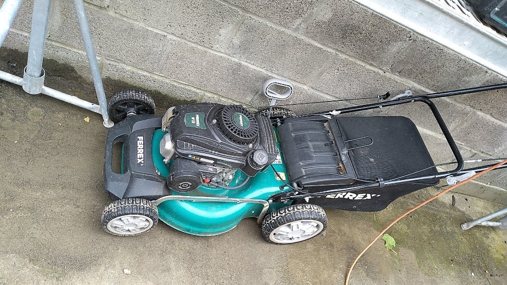 grasmachine zelftrekkend 3keer gebruikt, Tuin en Terras, Ophalen, Cirkelmaaier, Ferrex, Zo goed als nieuw