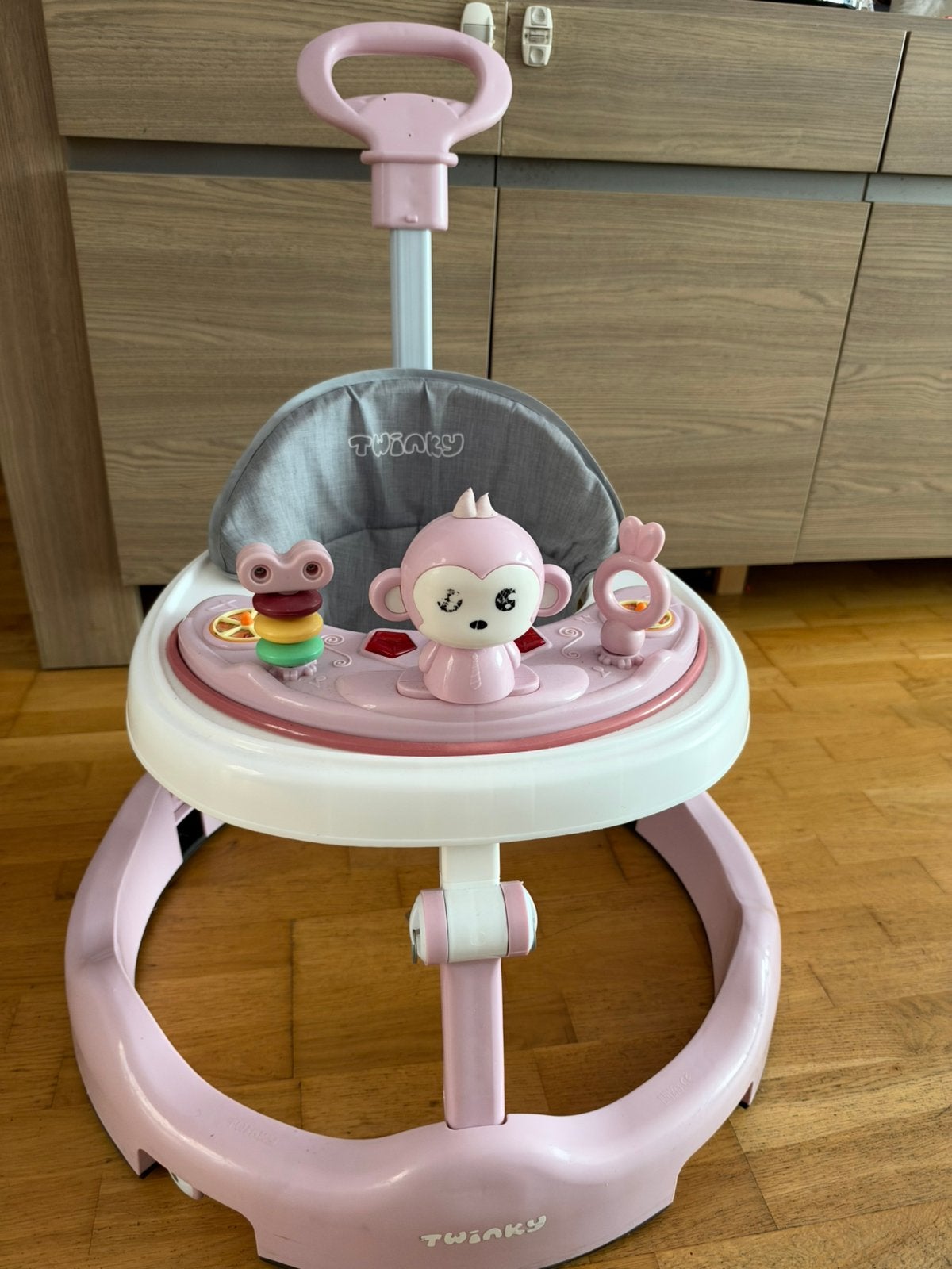 Twinky Loopstoel / Babywalker, Kinderen en Baby's, Ophalen, Zo goed als nieuw