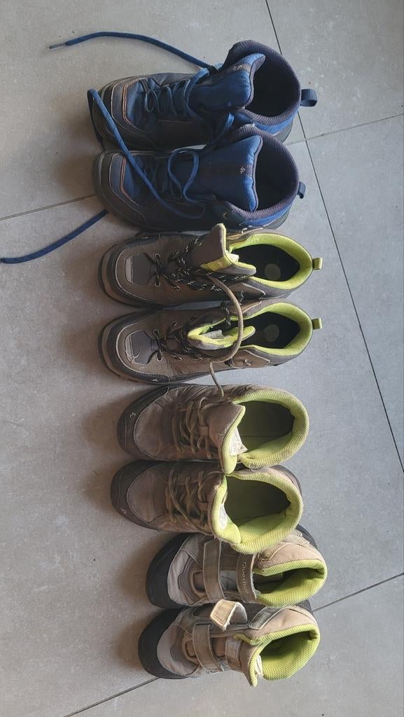 Bergschoenen jongens, Ophalen