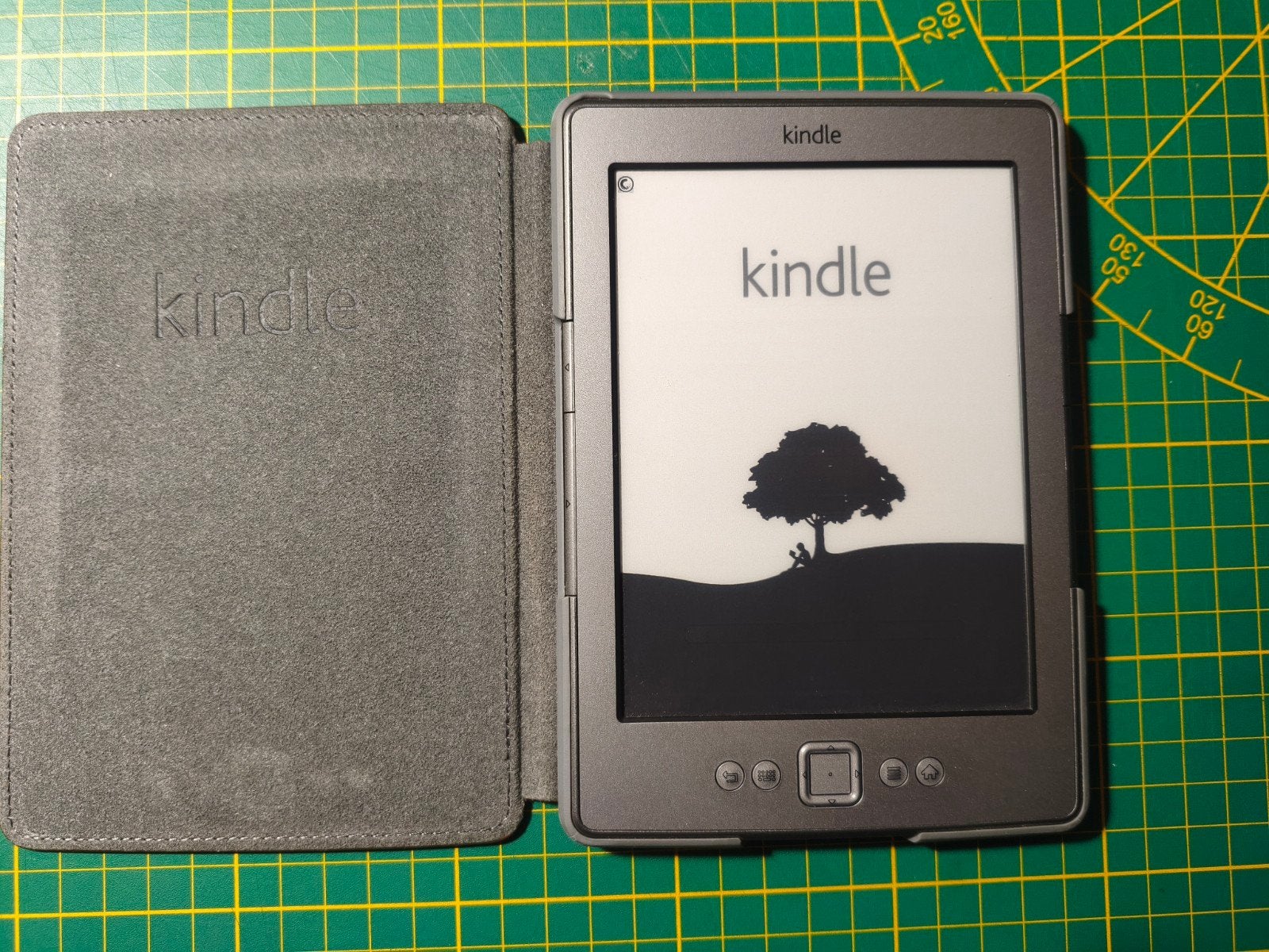 Kindle e-reader, Computers en Software, Ophalen, 6 inch of minder, Kindle, Zo goed als nieuw
