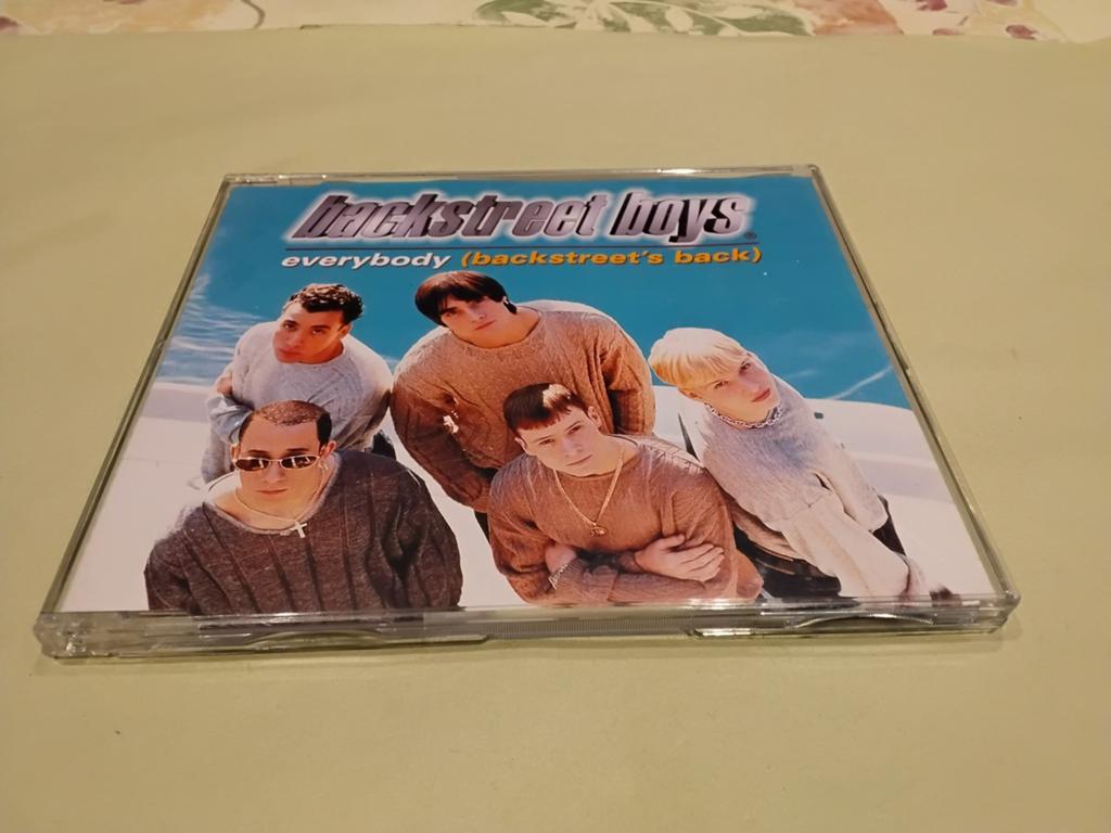 Verschillende Cd^s van the Backstreet Boys en 1 Cd-rom, Ophalen