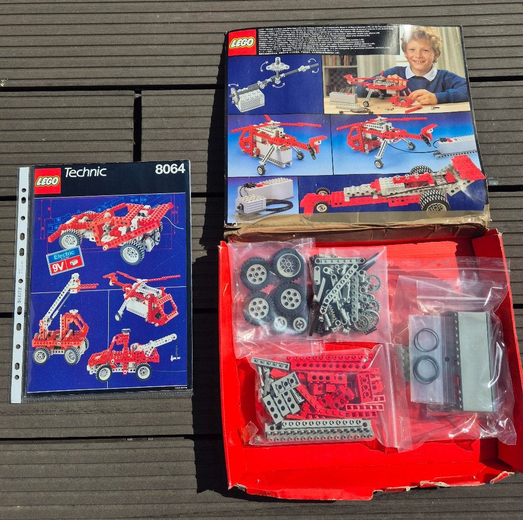 Lego 8064 - Universal motor 9V set (1990), Kinderen en Baby's, Speelgoed | Duplo en Lego, Inclusief instructies, Gebruikt, Lego