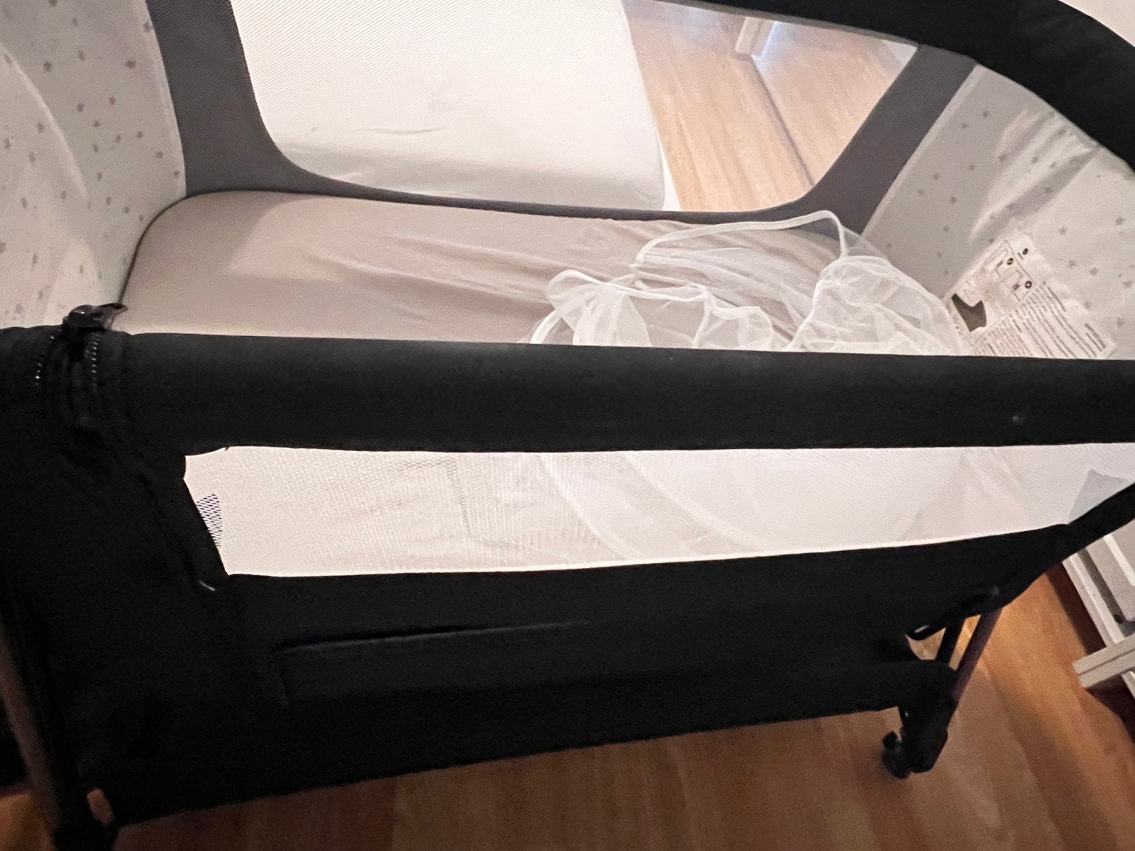 Puck co sleeper met matras (Sint-Niklaas), Ophalen, Zo goed als nieuw