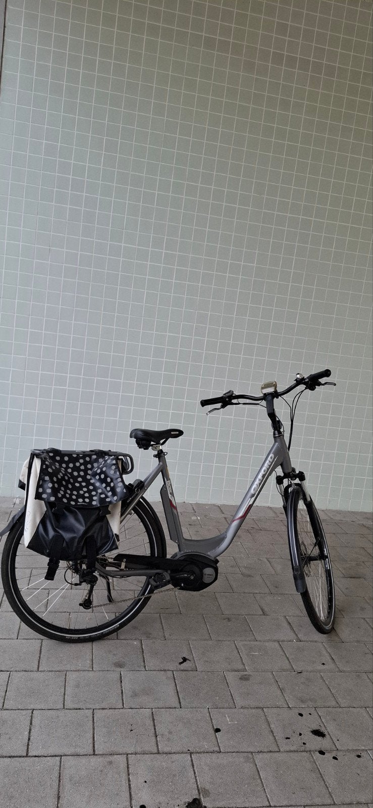 Vélo électrique Oxford avec moteur Bosch et batterie., Autres marques, 51 à 55 cm, 50 km par batterie ou plus, Comme neuf